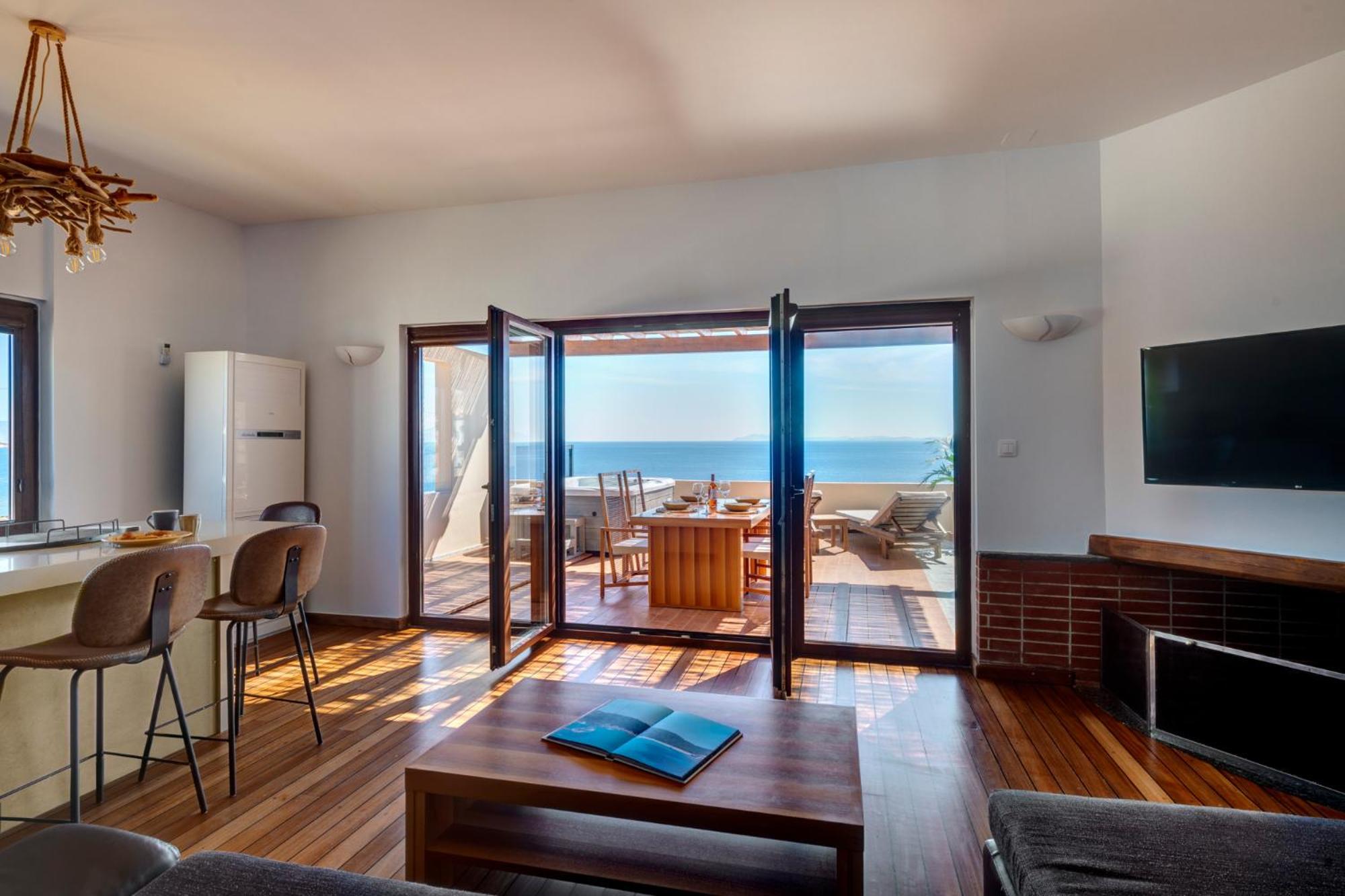 Lalari Beach Suites Vári 外观 照片