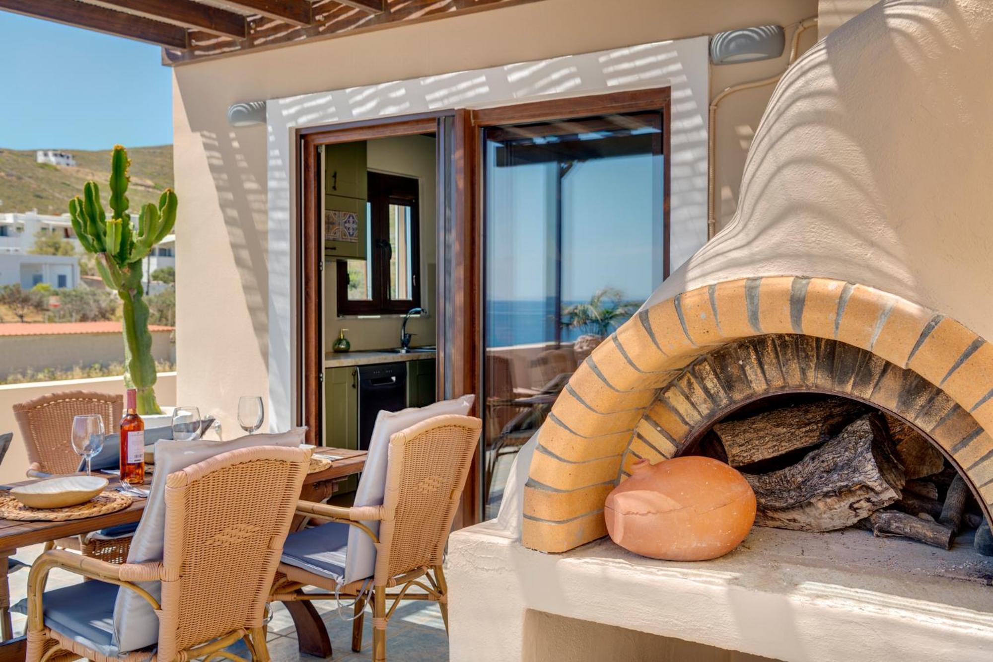 Lalari Beach Suites Vári 外观 照片