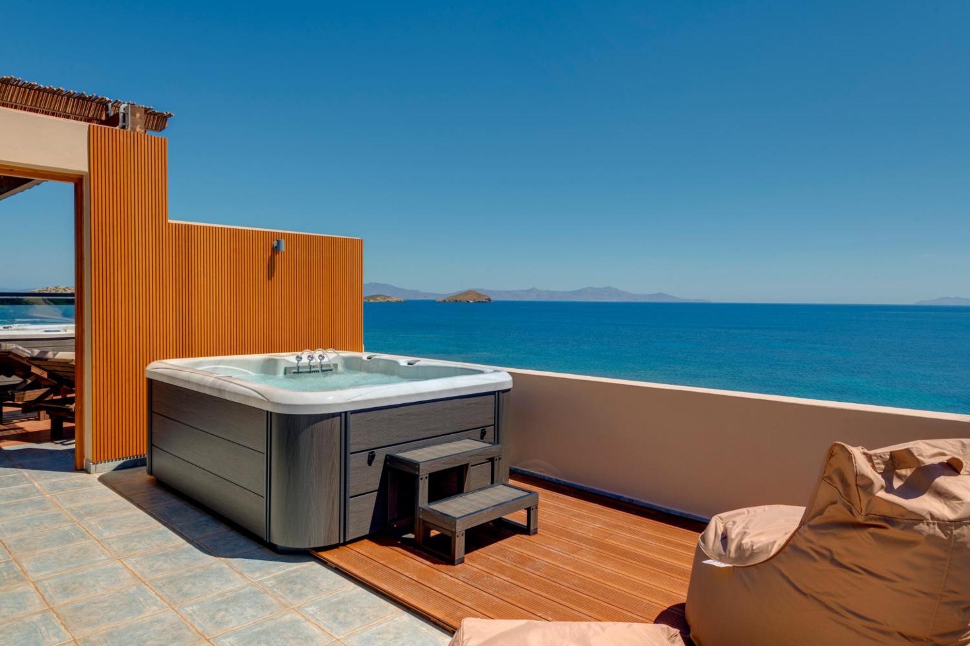 Lalari Beach Suites Vári 外观 照片