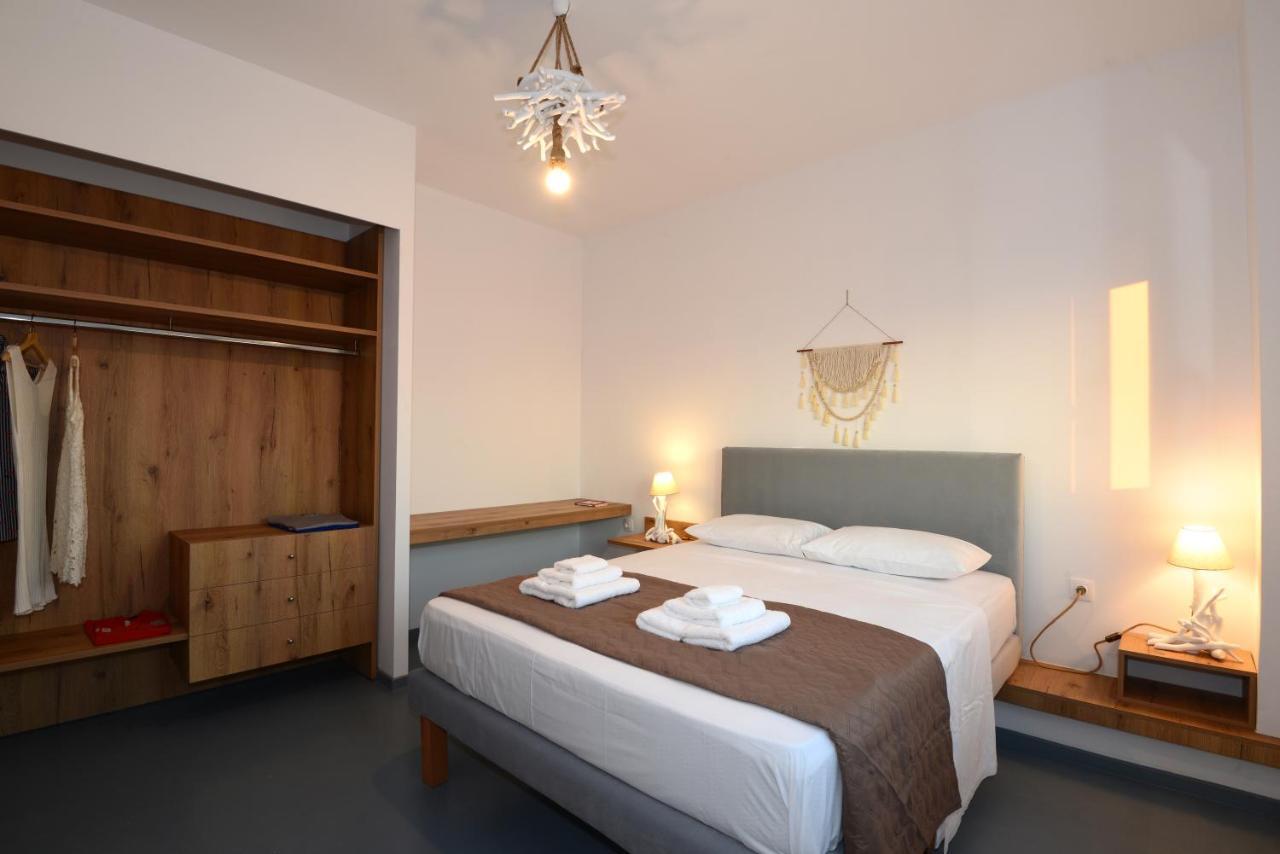 Lalari Beach Suites Vári 外观 照片